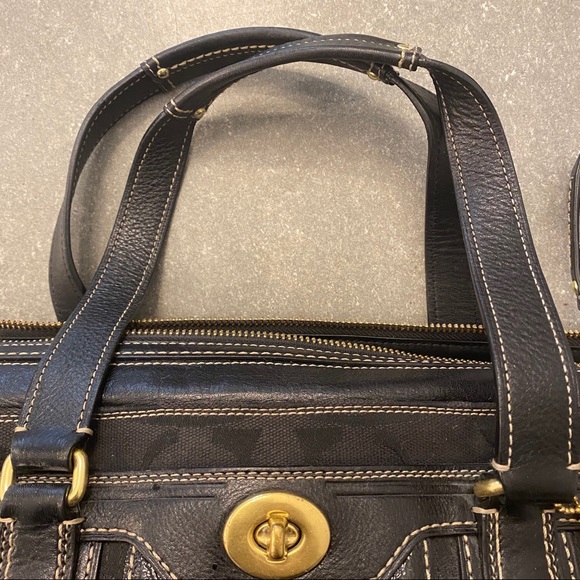 Authentic Coach Handbag - Picture 6 of 9